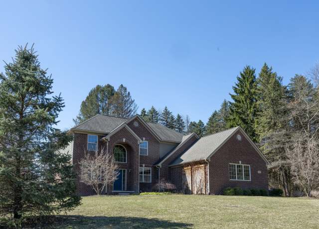 Property at 1399 Wildflower Ct, Lake Orion, MI 48362, 4 beds, 2.5 baths