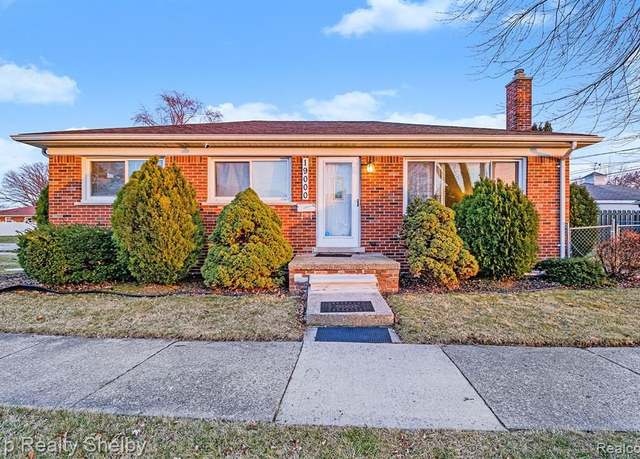 Property at 19000 Rosetta Ave, Eastpointe, MI 48021, 3 beds, 1.5 baths