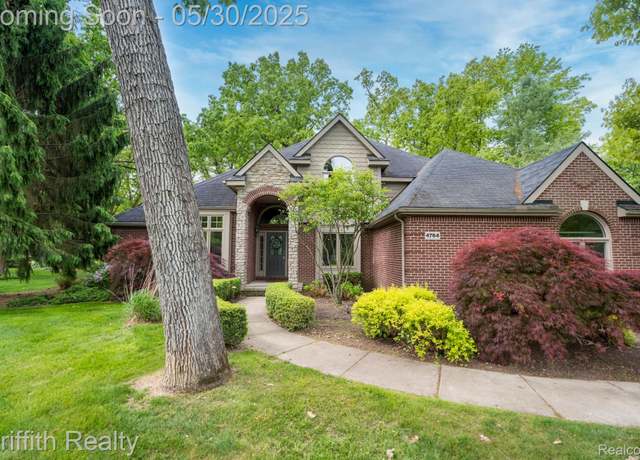 Property at 4764 Windswept Dr, Milford, MI 48380, 3 beds, 2.5 baths