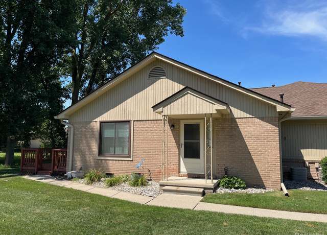 Property at 19238 Angela Ct #28, Roseville, MI 48066, 2 beds, 1.5 baths