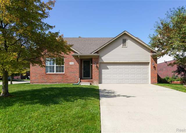 Property at 30945 Cousino Dr, Warren, MI 48092, 3 beds, 2 baths