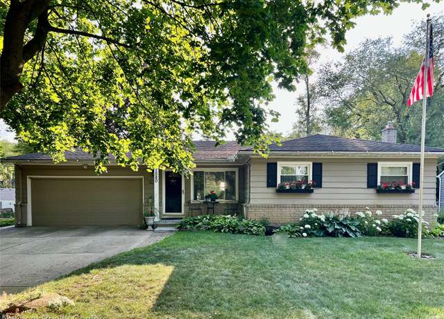 Property at 1580 Marylestone Dr, West Bloomfield, MI 48324, 3 beds, 1.5 baths