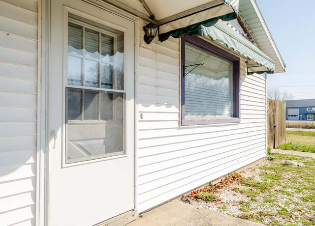 Property at 4875 N Watervliet Rd, Watervliet, MI 49098, 1 bed, 2 baths
