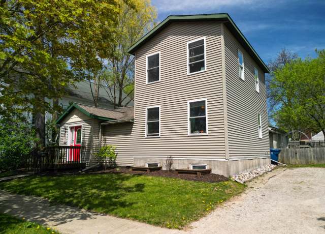 Property at 119 E Dayton St, Fremont, MI 49412, 3 beds, 2 baths