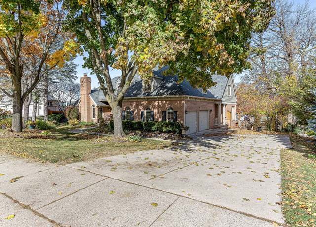 Property at 900 Andover Dr, Northville, MI 48167, 4 beds, 3.5 baths
