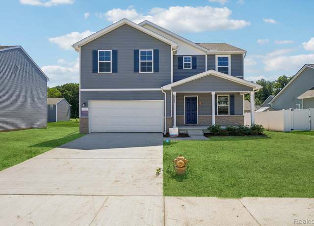 Property at 2186 Gunnison Ln, Monroe, MI 48162, 4 beds, 2.5 baths