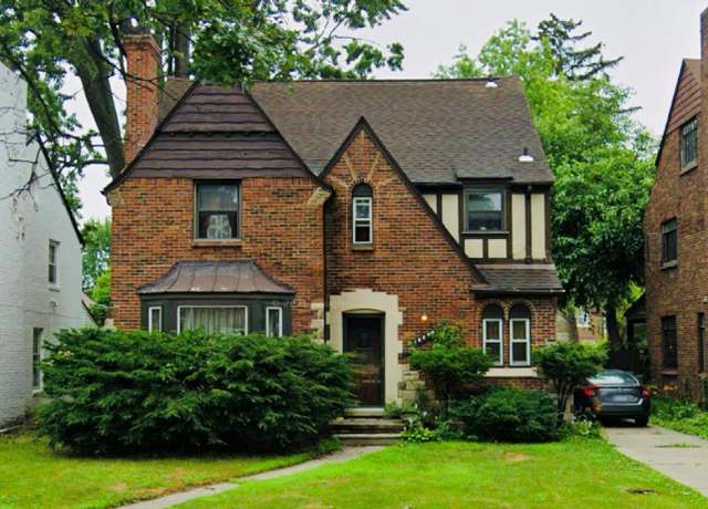 Property at 18644 Oak Dr, Detroit, MI 48221, 4 beds, 4 baths