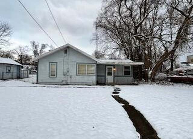 Property at 1290 Southport Ave, Benton Harbor, MI 49022, 2 beds, 1 bath