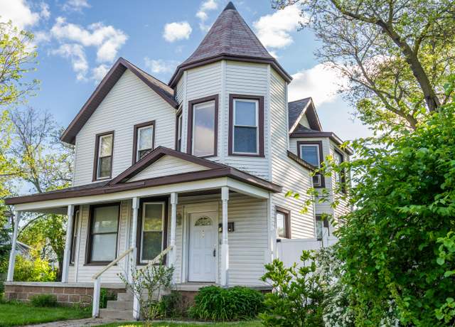 Property at 1007 Ionia Ave SW, Grand Rapids, MI 49507, 5 beds