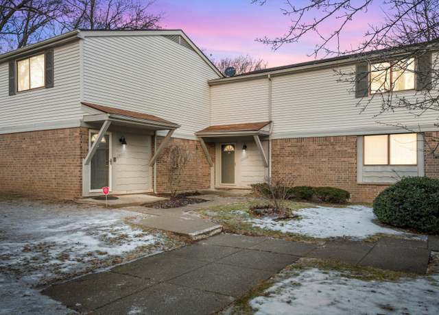 Property at 26889 Farmbrook Villa Dr, Southfield, MI 48034, 3 beds, 2.5 baths