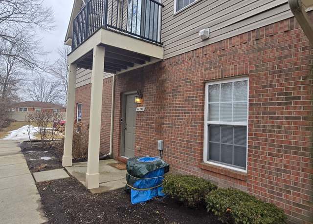 Property at 27248 Hidden Oaks Dr, Trenton, MI 48183, 2 beds, 2 baths