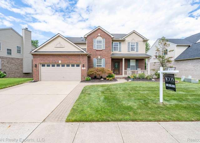 Property at 3753 Everett Dr, Rochester Hills, MI 48307, 5 beds, 5 baths