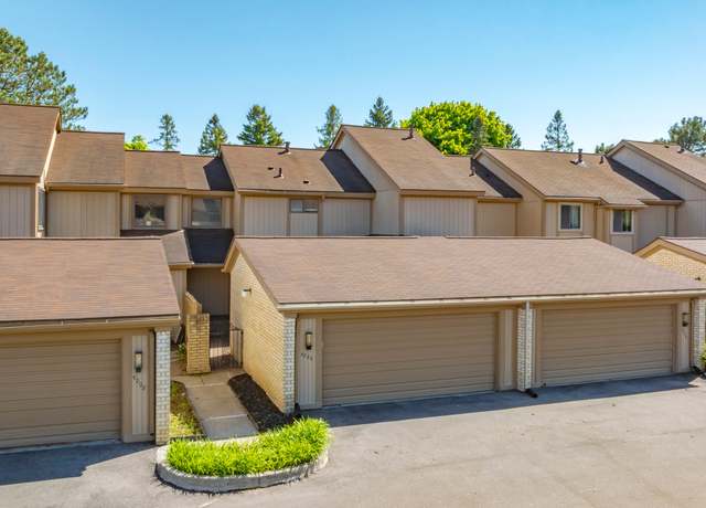 Property at 5206 Richard Run West, West Bloomfield, MI 48322, 3 beds, 2.5 baths