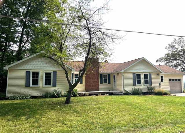 Property at 2698 N Peterson Dr, Sanford, MI 48657, 3 beds, 1 bath
