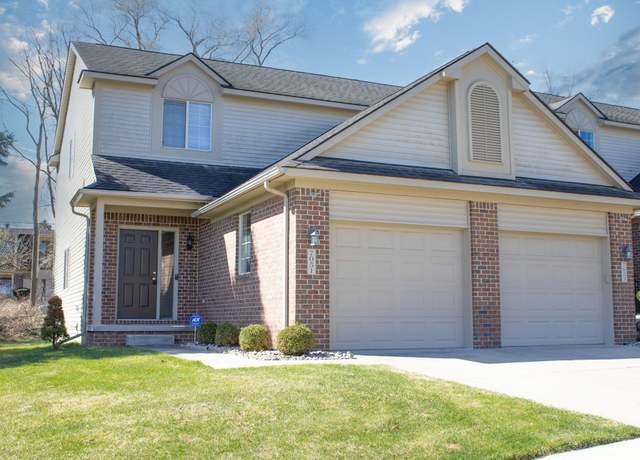 Property at 7051 Magnolia Ln, Waterford, MI 48327, 2 beds, 2 baths