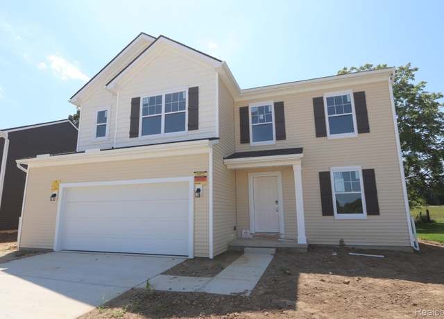 Property at 660 Countryside Dr, Chelsea, MI 48118, 3 beds, 2.5 baths