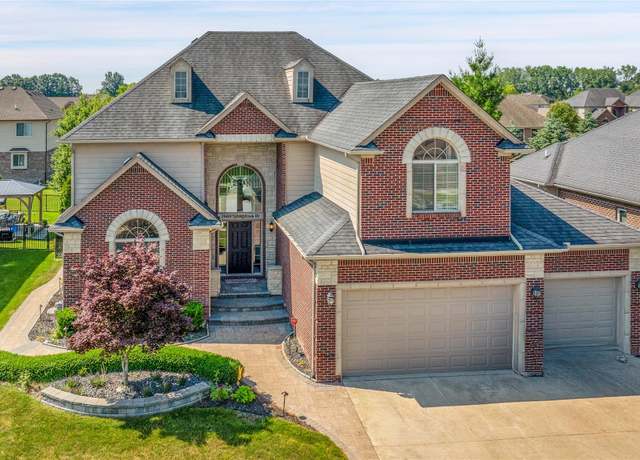 Property at 19492 Springbrook Dr, Macomb, MI 48044, 4 beds, 3 baths