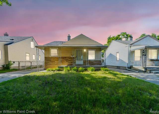 Property at 1450 E Bernhard Ave, Royal Oak, MI 48030, 2 beds, 1 bath