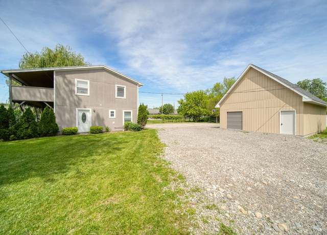 Property at 916 Oak St, Adrian, MI 49221, 3 beds, 2 baths