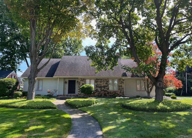 Property at 249 Stoneham Dr, Saginaw Charter Township, MI 48638, 4 beds, 3 baths