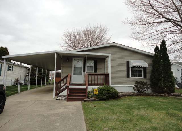 Property at 340 Edinborough St, Temperance, MI 48182, 3 beds, 2 baths