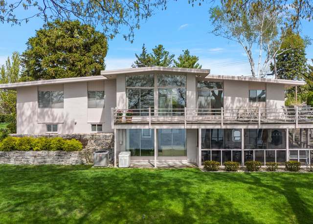 Property at 1879 Long Pointe Dr, Bloomfield Hills, MI 48302, 4 beds, 3 baths