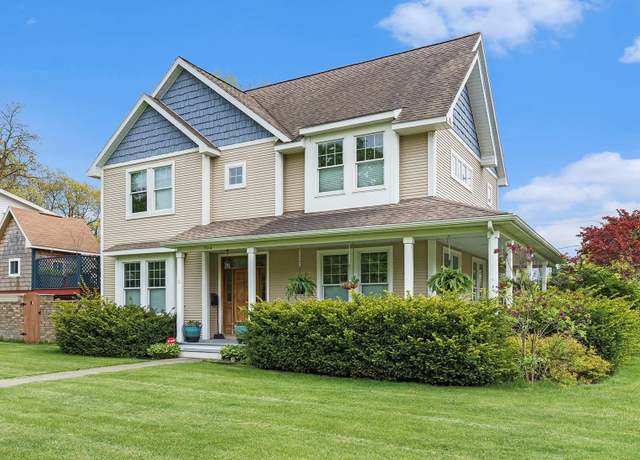 Property at 704 Webster St, Traverse City, MI 49686, 4 beds, 4 baths