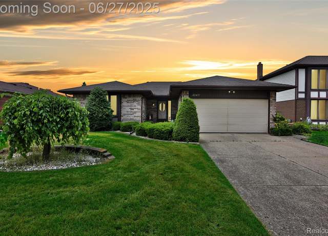 Property at 42471 Arcadia Dr, Sterling Heights, MI 48313, 3 beds, 2 baths