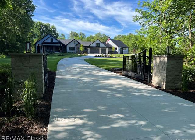 Property at 003 Buttercup Trl, Milford, MI 48381, 4 beds, 3.5 baths