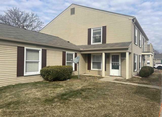 Property at 3023 Maplewood Ct, Lake Orion, MI 48360, 2 beds, 1 bath