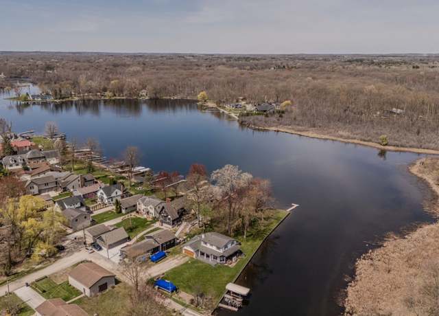 Property at 4405 Shoreview Ln, Whitmore Lake, MI 48189, 4 beds, 2.5 baths