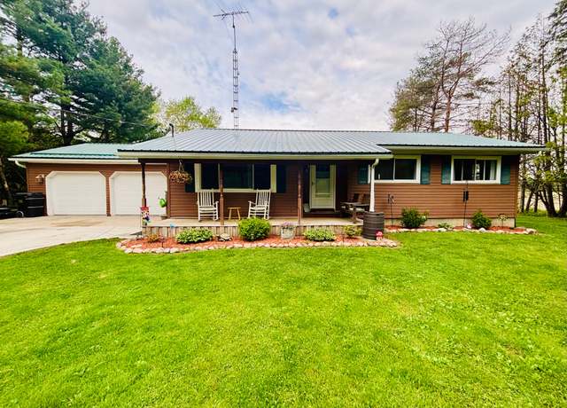 Property at 4746 Black River Rd, Croswell, MI 48422, 4 beds, 1.5 baths