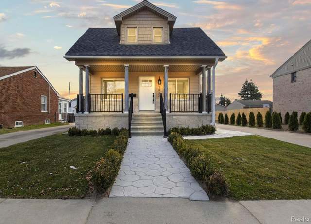 Property at 7832 Chase RD Rd, Dearborn, MI 48126, 4 beds, 2.5 baths