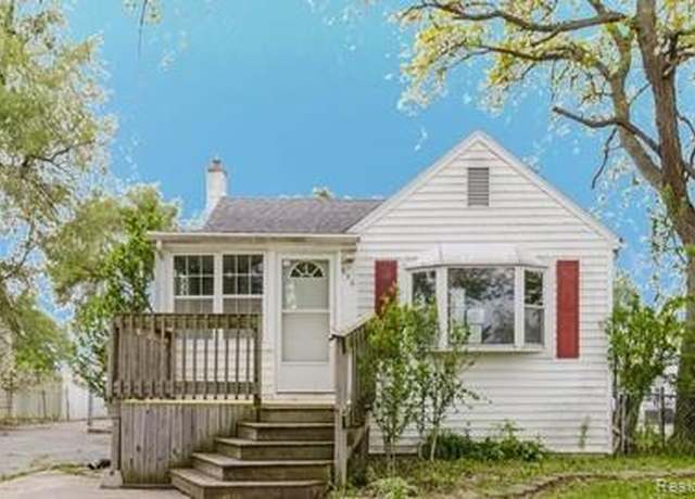 Property at 856 Rambow Dr, Monroe, MI 48161, 2 beds, 1 bath