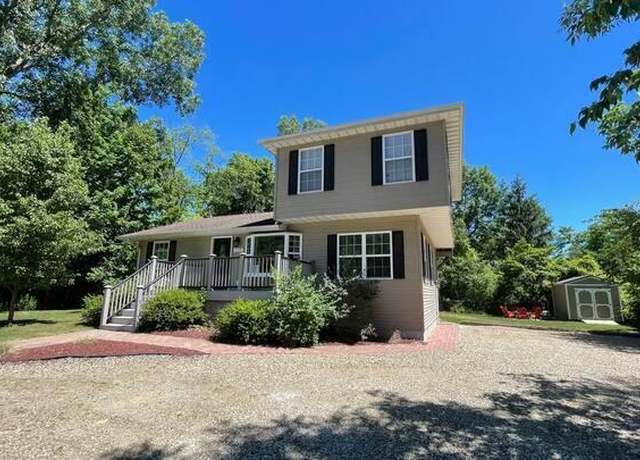 Property at 1117 Bell Ave, New Buffalo, MI 49117, 3 beds, 2 baths