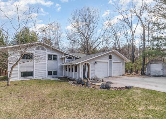 Property at 2630 White Birch Ln, Farwell, MI 48622, 4 beds, 2 baths