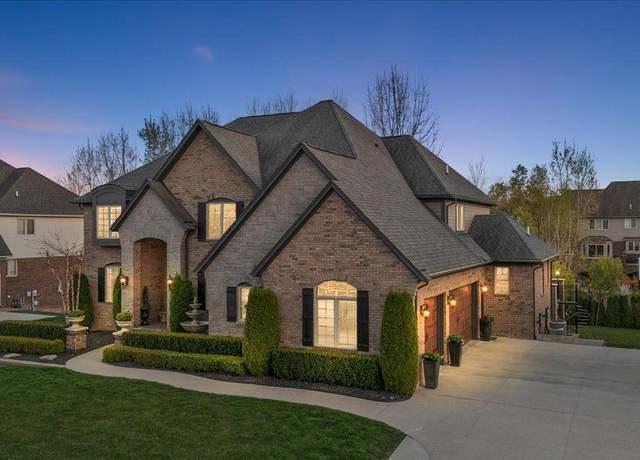 Property at 6132 Shadydale Dr, Shelby Twp, MI 48316, 5 beds, 5.5 baths