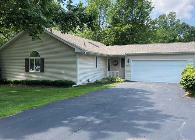 Property at 11656 Hawthorne Glen Dr, Grand Blanc, MI 48439, 2 beds, 1.5 baths