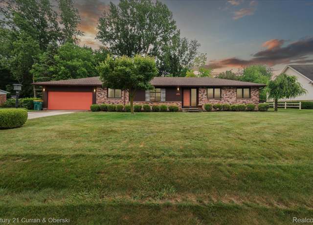 Property at 35101 Park Pl, Romulus, MI 48174, 3 beds, 2 baths