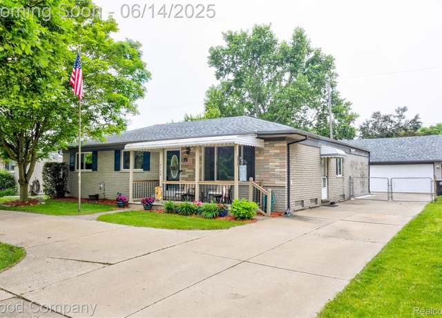 Property at 19789 Merriman Rd, Livonia, MI 48152, 3 beds, 2.5 baths