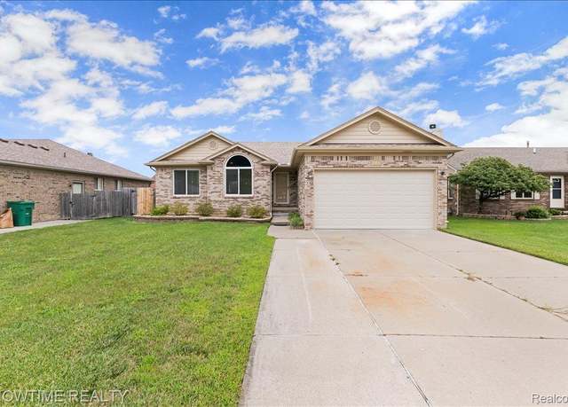 Property at 46132 Royal Dr, Chesterfield Township, MI 48051, 3 beds, 3.5 baths
