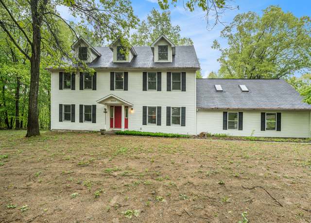 Property at 36862 49th Ave, Paw Paw, MI 49079, 5 beds, 3.5 baths