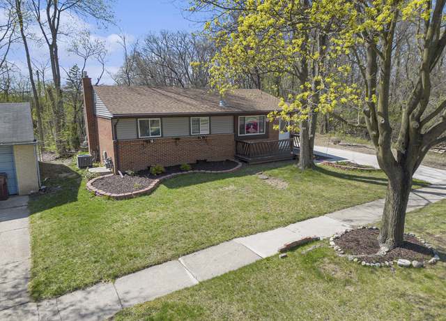 Property at 2281 Pontiac Trl, Ann Arbor, MI 48105, 5 beds, 2 baths