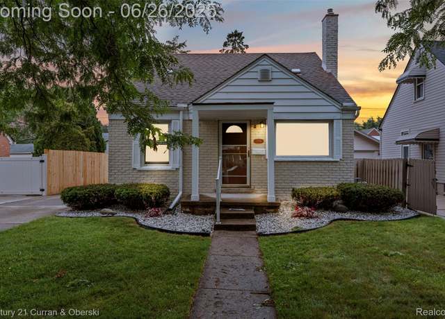 Property at 3244 Mckinley St, Dearborn, MI 48124, 3 beds, 2 baths