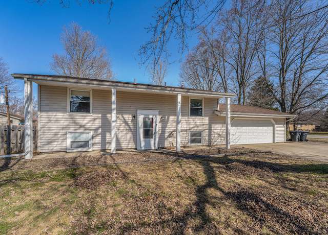 Property at 1315 W Glenlord Rd, St Joseph, MI 49085, 3 beds, 2 baths