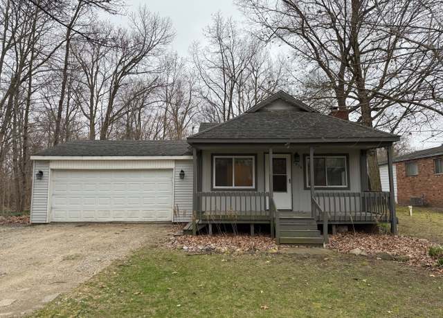 Property at 2976 Giddings Blvd, Highland, MI 48356, 2 beds, 1 bath