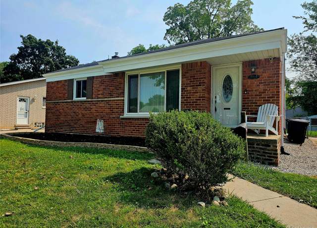 Property at 9994 Deering St, Livonia, MI 48150, 3 beds, 1 bath