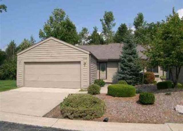 Property at 2448 Valley Oaks Cir, Flint, MI 48532, 2 beds, 2 baths