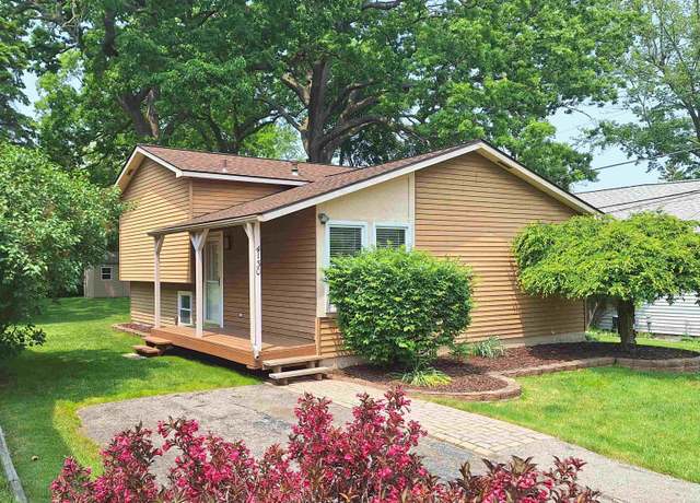 Property at 4130 Elmhurst Rd, Waterford, MI 48328, 3 beds, 1 bath