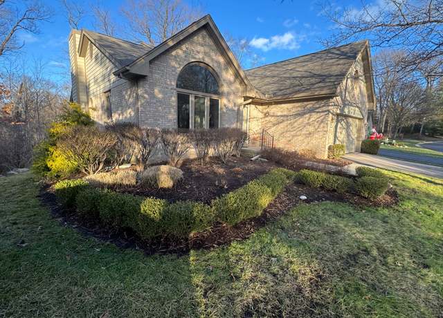 Property at 6830 Heron Point Pt Unit 8, West Bloomfield, MI 48323, 2 beds, 2.5 baths